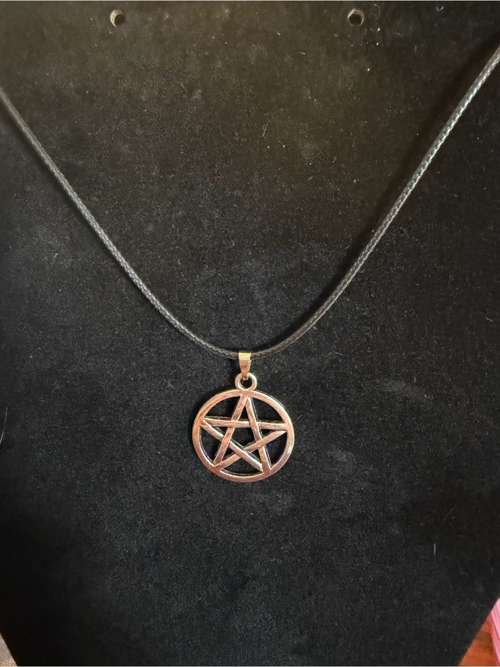 ✴️New✴️Pentagram Pendant Necklace in Silver Tone